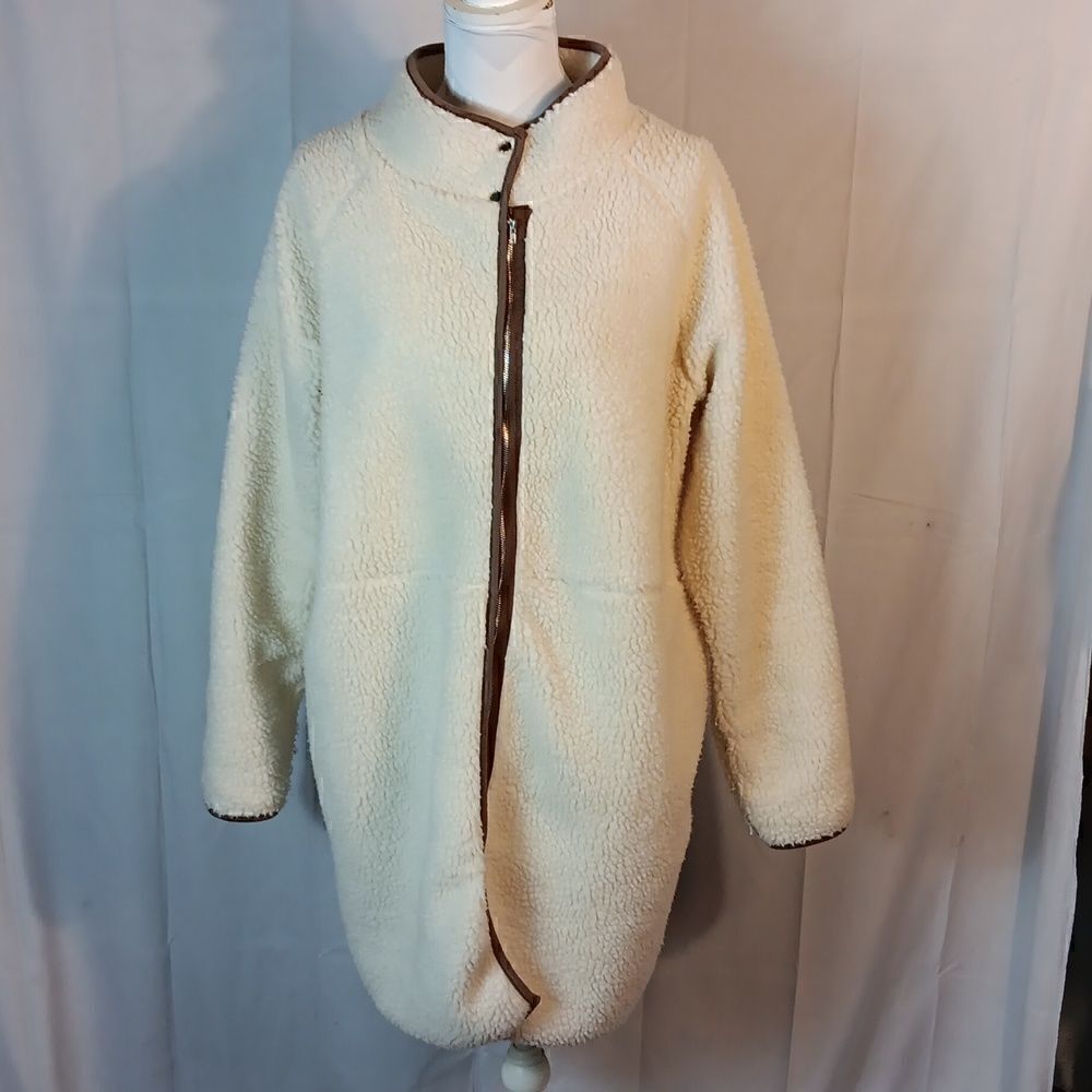 Cream Colored Sherpa Full Zip Women's Jacket